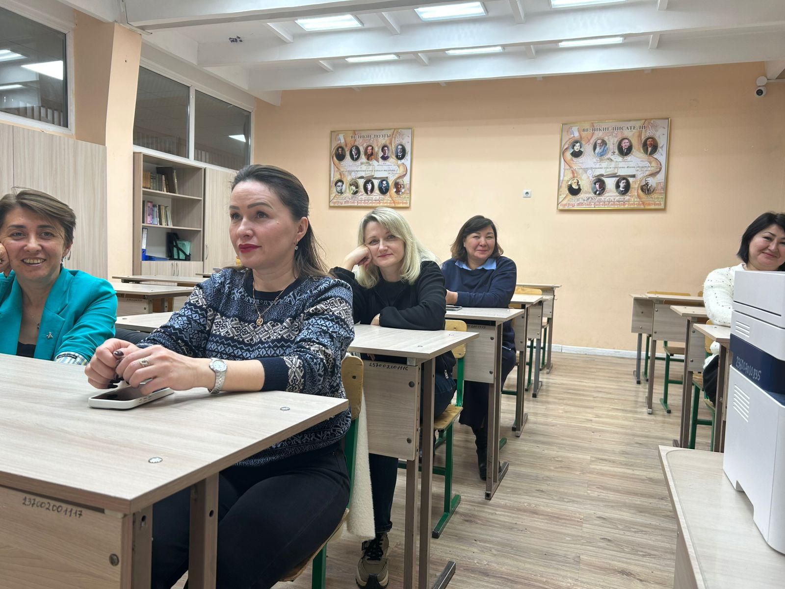 Ата-аналар жиналыстары. "Адал азамат"бағдарламасының мақсаты, міндеттері мен құндылықтары. Родительские собрания. Цель, задачи и ценности программы «Адал азамат».