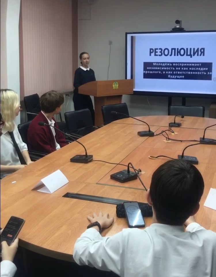 Қазақстан Республикасының Тәуелсіздік Күнін мерекелеуге арналған дебаттық турнир. Дебатный турнир посвящённый празднованию Дня независимости Республики Казахстан.